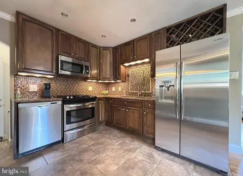 Kitchen - 1001 Gabel St, Silver Spring, MD 20901 photo 3 of 3