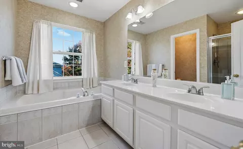 2201 Kimball Pl, Silver Spring, MD 20910 photo 24