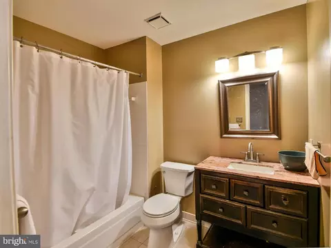 Bath - 1938 Westchester Dr, Silver Spring, MD 20902 photo 3 of 4
