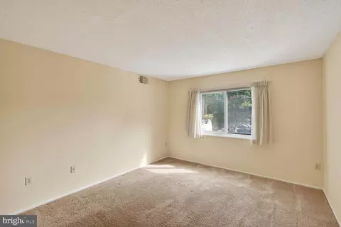 15101 Interlachen Dr #1-123, Silver Spring, MD 20906 photo 14