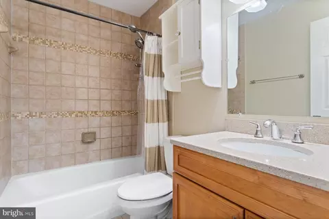 Bath - 2501 Countryside Dr, Silver Spring, MD 20905 photo 2 of 3