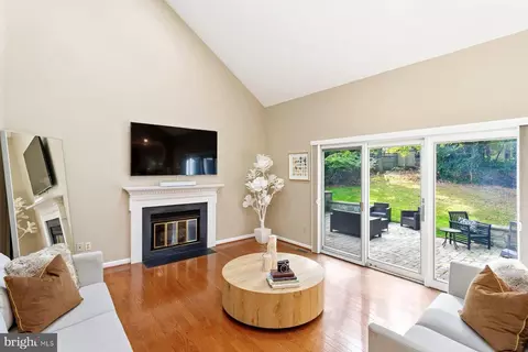 Living - 2501 Countryside Dr, Silver Spring, MD 20905 photo 1 of 2