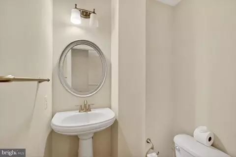 1755 Chiswick Ct, Silver Spring, MD 20904 photo 9
