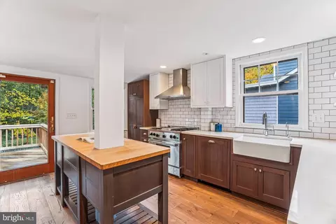 Kitchen - 751 Silver Spring Ave, Silver Spring, MD 20910 photo 2 of 6