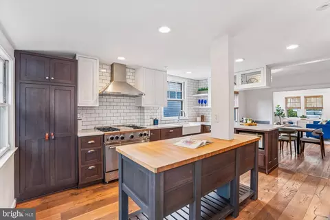 Kitchen - 751 Silver Spring Ave, Silver Spring, MD 20910 photo 3 of 6