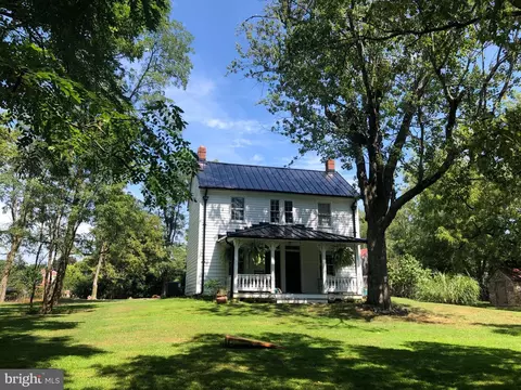 2708 Spencerville Rd, Burtonsville, MD 20866