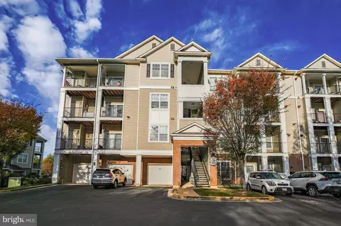 19625 Galway Bay Cir #104, Germantown, MD 20874