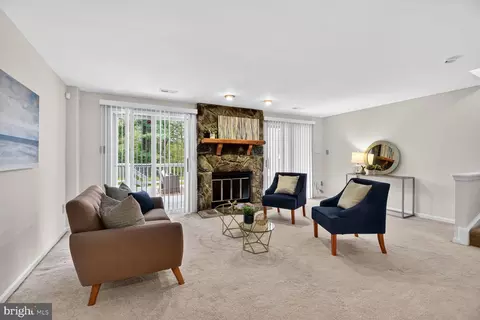 Living - 13205 Valley Bridge Ct, Silver Spring, MD 20906 photo 3 of 4
