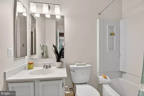 Bath - 13205 Valley Bridge Ct, Silver Spring, MD 20906 photo 4 of 4