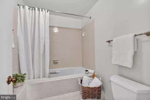 Bath - 13205 Valley Bridge Ct, Silver Spring, MD 20906 photo 2 of 4