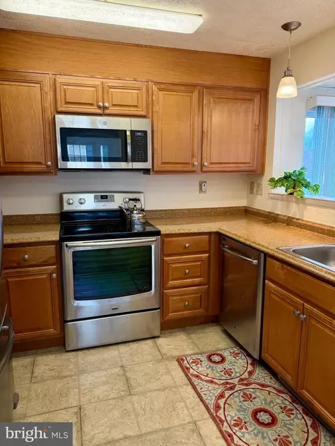 Kitchen - 15418 Bramblewood Dr #20-C, Silver Spring, MD 20906 photo 1 of 3