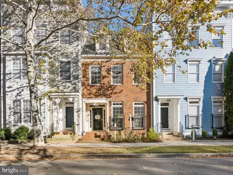 328 Inspiration Ln, Gaithersburg, MD 20878