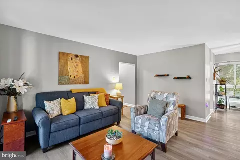 17801 Buehler Rd #112, Olney, MD 20832 photo 4