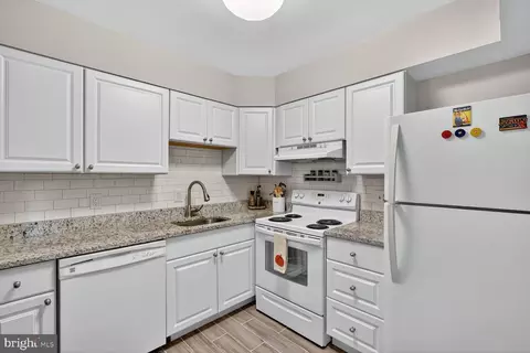 17801 Buehler Rd #112, Olney, MD 20832 photo 8