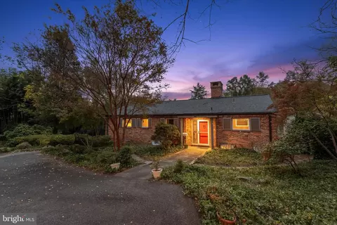 5311 Allandale Rd, Bethesda, MD 20816