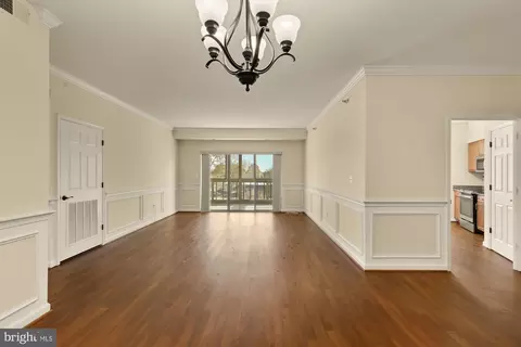 3005 S Leisure World Blvd #201, Silver Spring, MD 20906