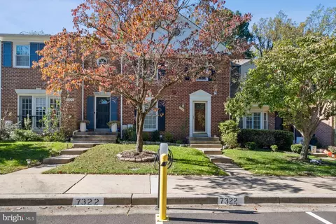 7322 Greentree Rd, Bethesda, MD 20817