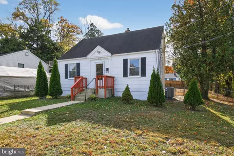 Exterior - 2814 Munson St, Silver Spring, MD 20902 photo 2 of 5