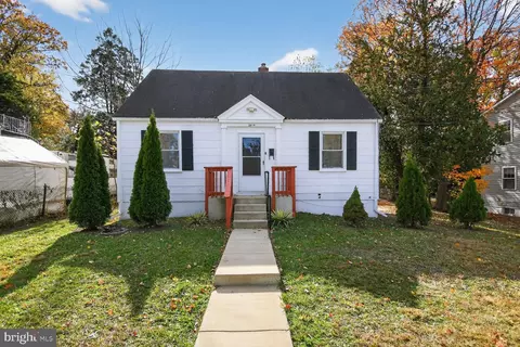 Exterior - 2814 Munson St, Silver Spring, MD 20902 photo 3 of 5