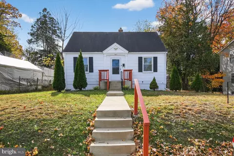 2814 Munson St, Silver Spring, MD 20902