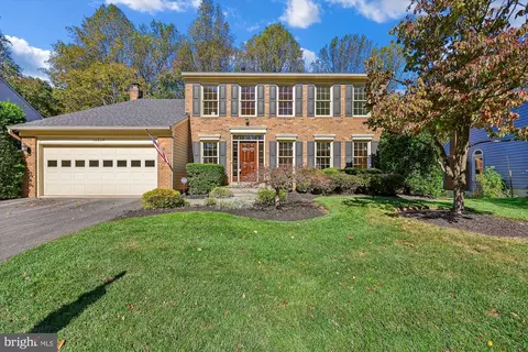 12329 Galesville Dr, Gaithersburg, MD 20878