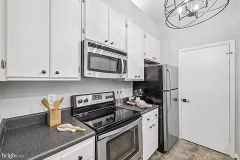 Kitchen - 13700 Modrad Way #8-A-33, Silver Spring, MD 20904 photo 5 of 5