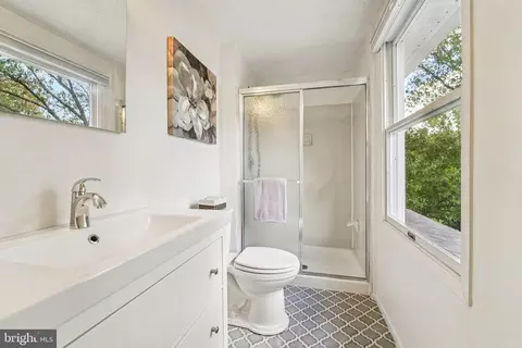 Bath - 14820 Windmill Ter, Silver Spring, MD 20905 photo 1 of 1