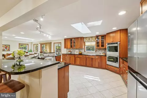 Kitchen - 14820 Windmill Ter, Silver Spring, MD 20905 photo 3 of 7