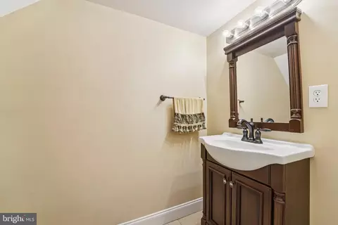 Entry Way - 14820 Windmill Ter, Silver Spring, MD 20905 photo 1 of 1