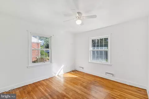 Bedroom - 9700 Dameron Dr, Silver Spring, MD 20910 photo 5 of 8