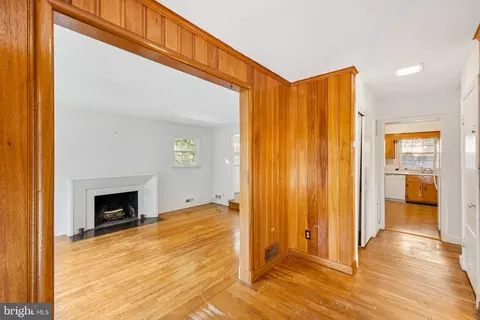 Entry Way - 9700 Dameron Dr, Silver Spring, MD 20910 photo 1 of 1