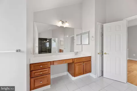 Entry Way - 16909 Harbour Town Dr, Ashton, MD 20861 photo 7 of 8