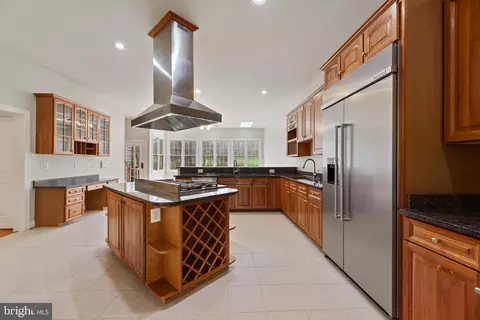Kitchen - 16909 Harbour Town Dr, Ashton, MD 20861 photo 1 of 4