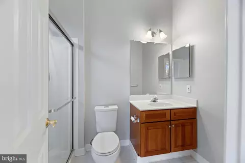 Bath - 16909 Harbour Town Dr, Ashton, MD 20861 photo 5 of 8