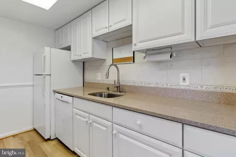 3638 Edelmar Ter #123-B, Silver Spring, MD 20906 photo 4