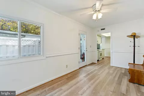 3638 Edelmar Ter #123-B, Silver Spring, MD 20906 photo 2