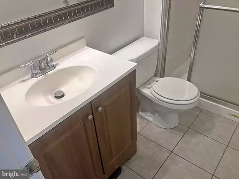 Bath - 14909 Cleese Ct #4CA, Silver Spring, MD 20906 photo 6 of 7