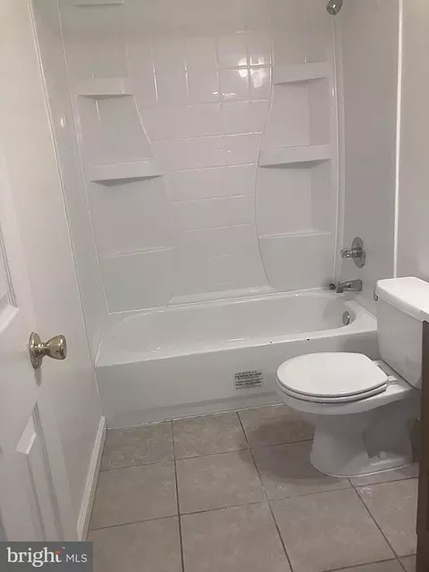 Bath - 14909 Cleese Ct #4CA, Silver Spring, MD 20906 photo 3 of 7