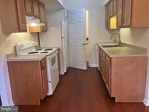 Kitchen - 14909 Cleese Ct #4CA, Silver Spring, MD 20906 photo 1 of 7