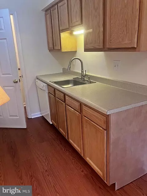 Kitchen - 14909 Cleese Ct #4CA, Silver Spring, MD 20906 photo 5 of 7