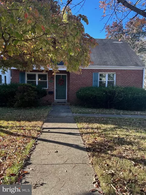5910 Sonoma Rd, Bethesda, MD 20817