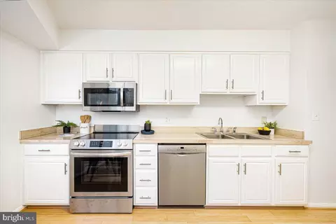 Kitchen - 14805 Pennfield Cir #201, Silver Spring, MD 20906 photo 1 of 4