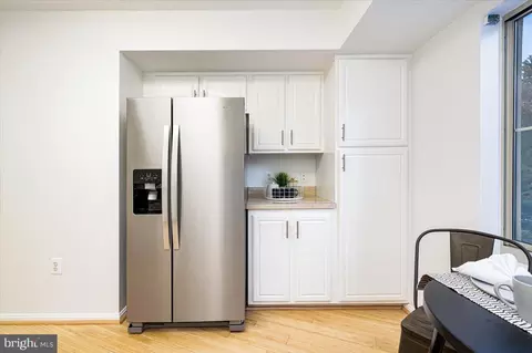 Kitchen - 14805 Pennfield Cir #201, Silver Spring, MD 20906 photo 3 of 4