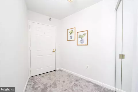 Entry Way - 14805 Pennfield Cir #201, Silver Spring, MD 20906 photo 2 of 4