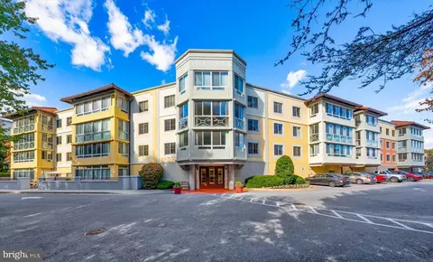 14805 Pennfield Cir #201, Silver Spring, MD 20906