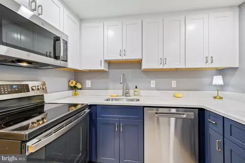 3362 Gleneagles Dr #71-1D, Silver Spring, MD 20906 photo 2