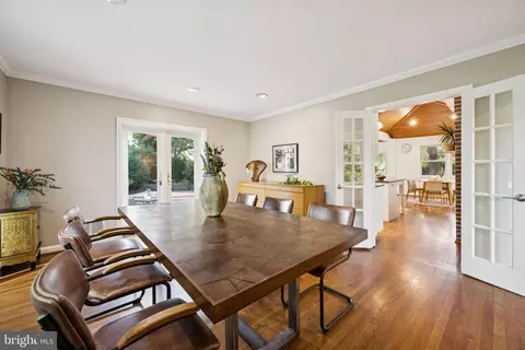 Dining - 6 Spring Hill Ct, Chevy Chase, MD 20815 photo 2 of 4