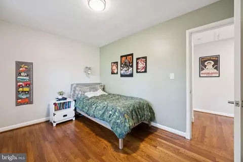 Bedroom - 6 Spring Hill Ct, Chevy Chase, MD 20815 photo 4 of 5