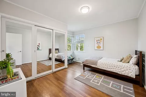 Bedroom - 6 Spring Hill Ct, Chevy Chase, MD 20815 photo 3 of 5