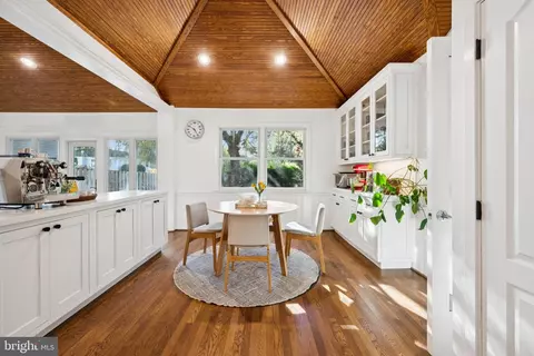 Dining - 6 Spring Hill Ct, Chevy Chase, MD 20815 photo 4 of 4